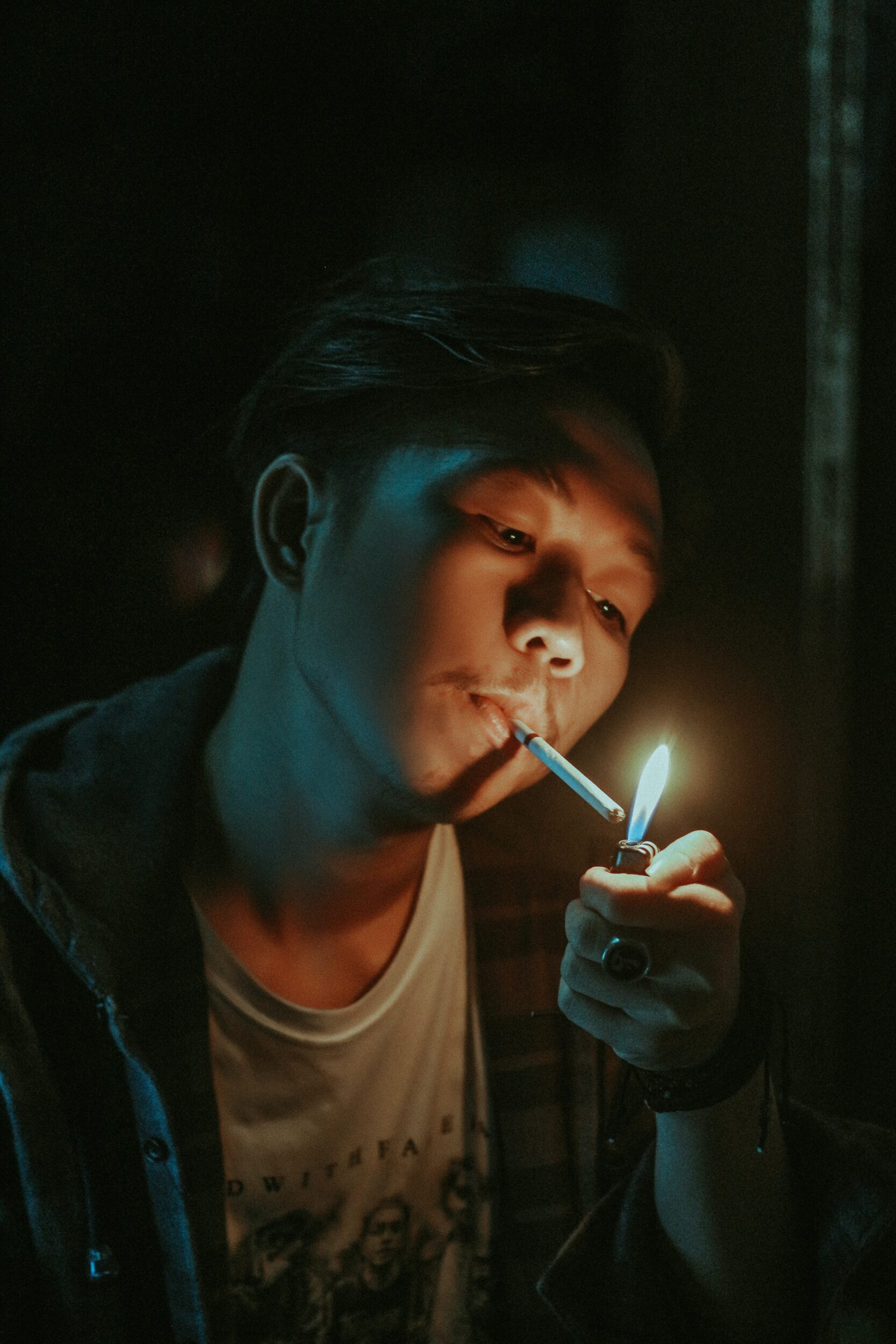 can cigarette smoke trigger eczema Does smoking affect your skin?